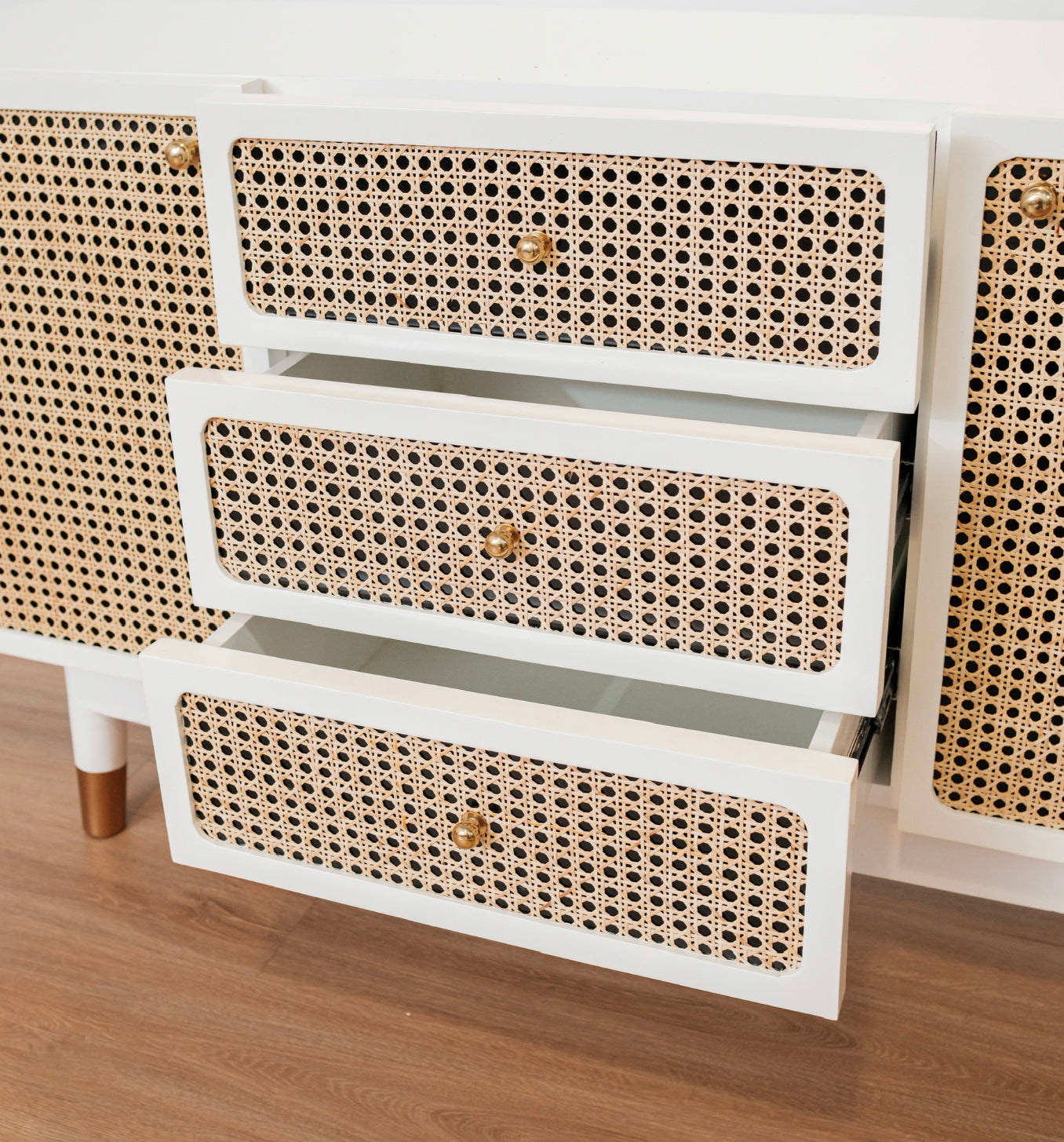 Daisy White Sideboard Cabinet