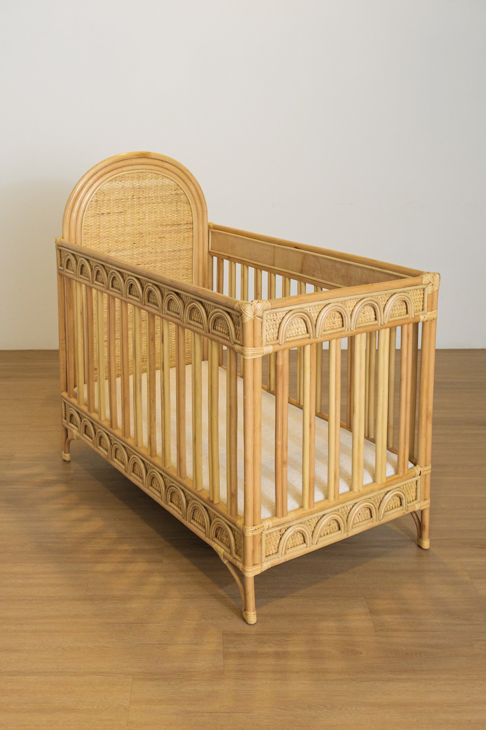 Eva Baby Crib