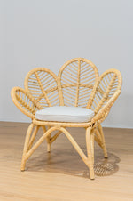 Load image into Gallery viewer, Hayley Clover Chair
